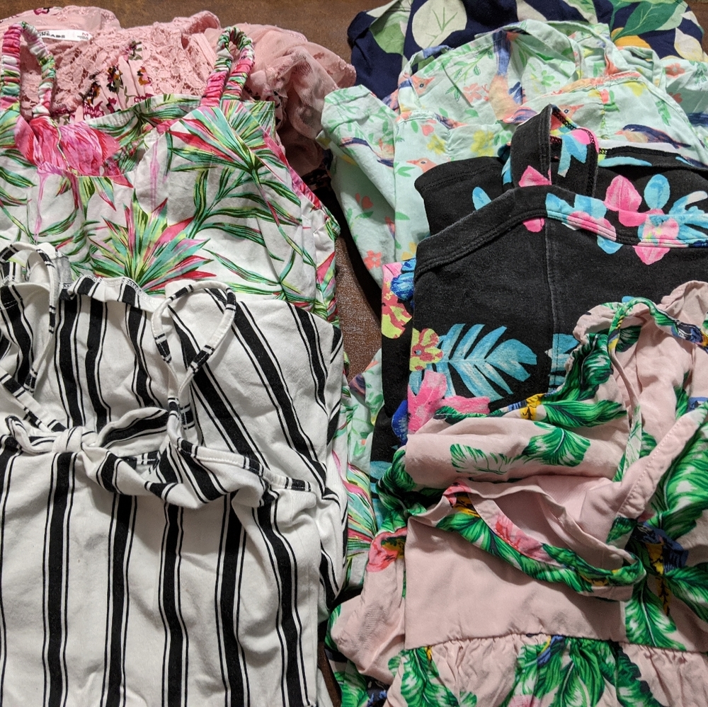 Lot of girls size 10 spring/summer dresses